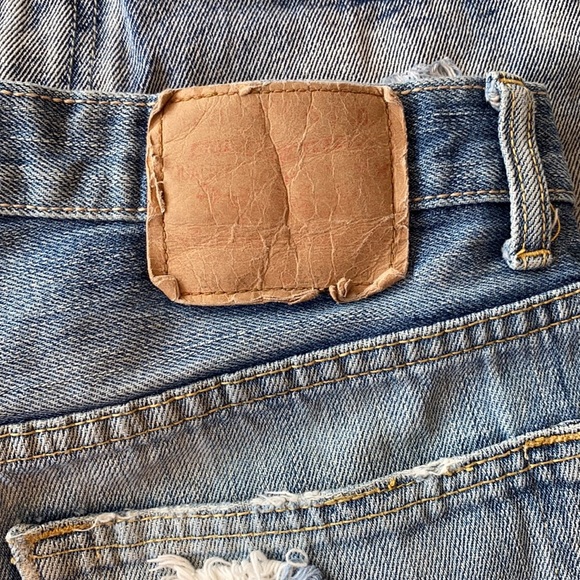 Vintage Levi’s Cut Offs - Picture 4 of 4
